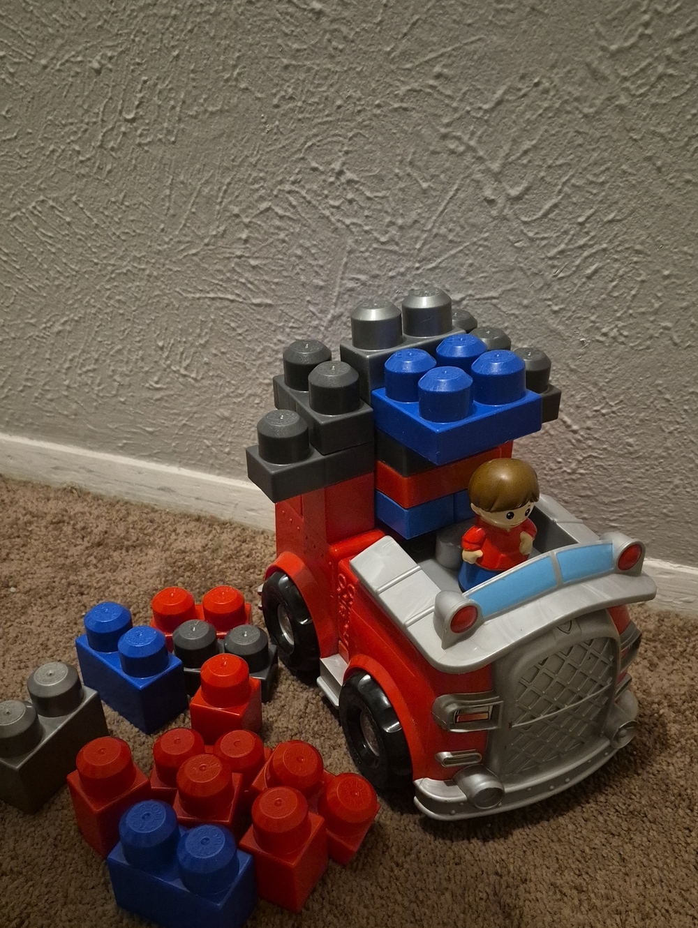MEGA BLOKS FIRE TRUCK
